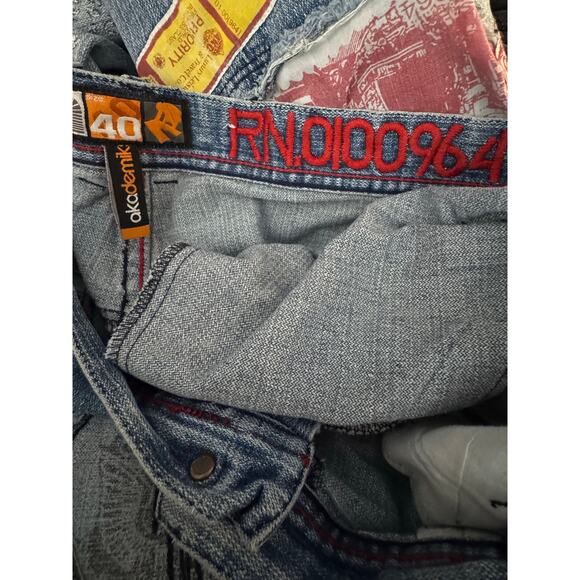 Akademiks Y2K Size 40 Baggy Light Washed Blue Denim Jeans 2000s Embroidered VTG - Picture 9 of 11